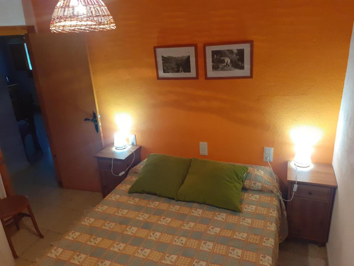 Bed and Breakfast Cal Calau Planoles Exterior foto