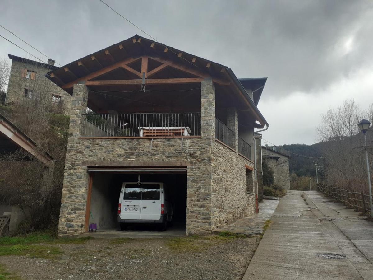 Bed and Breakfast Cal Calau Planoles Exterior foto
